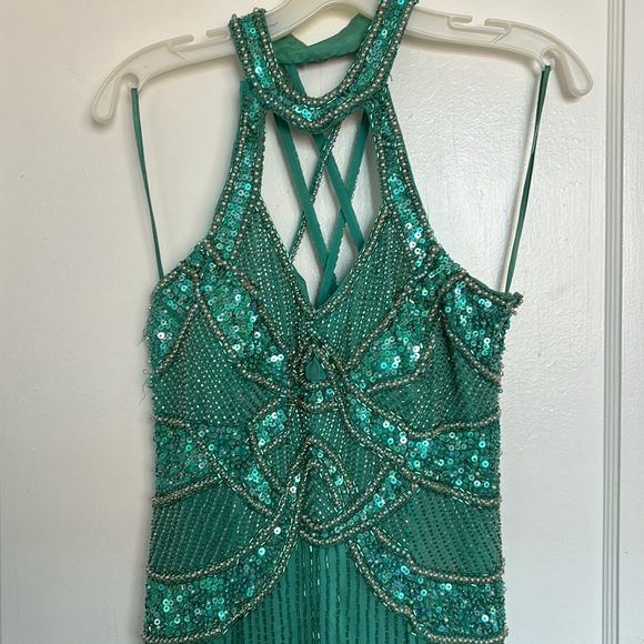 2004 Emerald Green Beaded Formal Dress from Fleur de Lis - Picture 2 of 9
